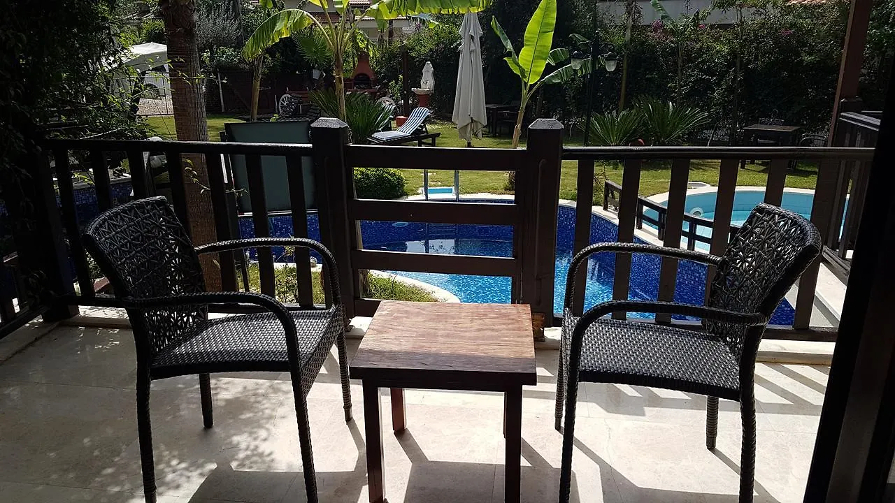 Alya Hotel Goecek