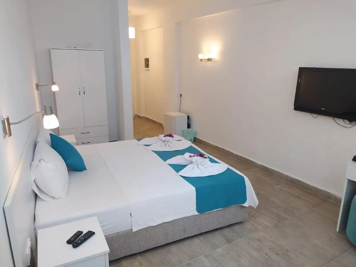 Alya Hotel Goecek
