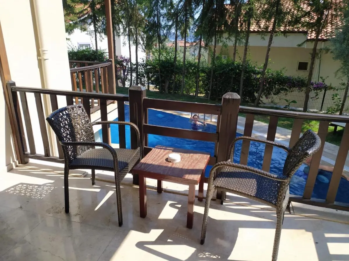 Alya Hotel Goecek