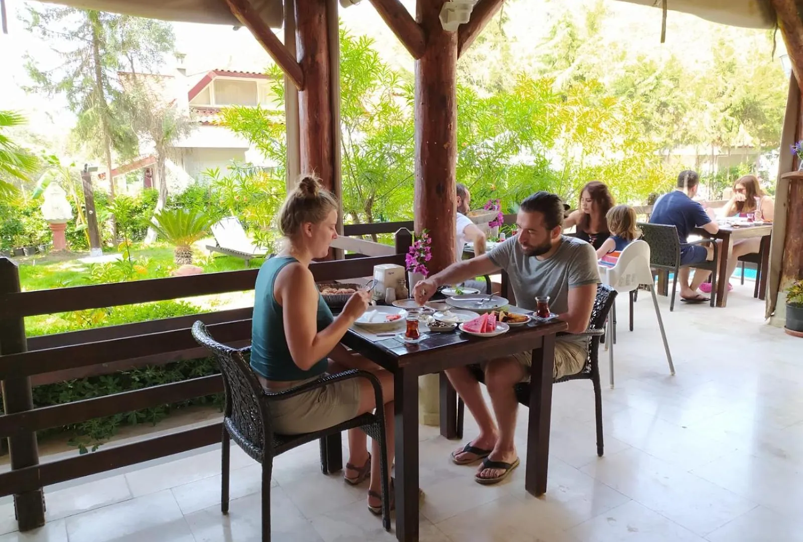 Alya Hotel Goecek